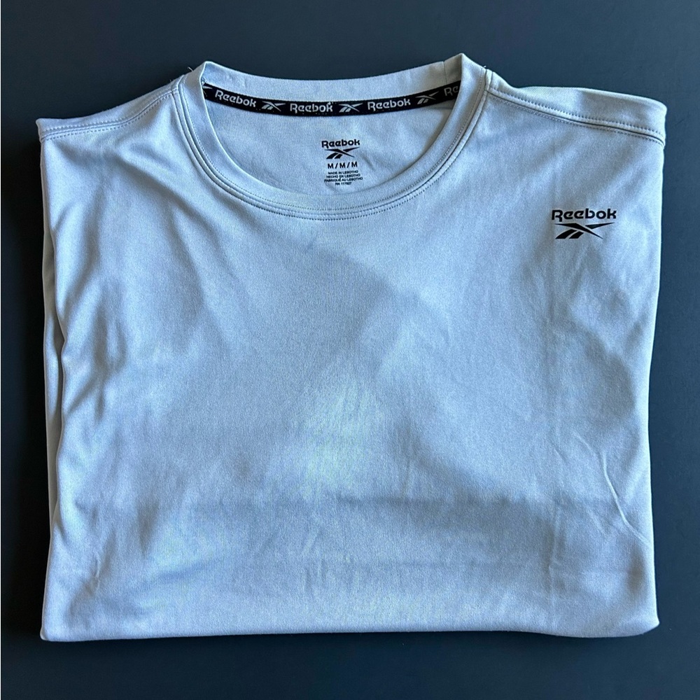 Size M Mens Reebok Dri-Fit T-shirt
